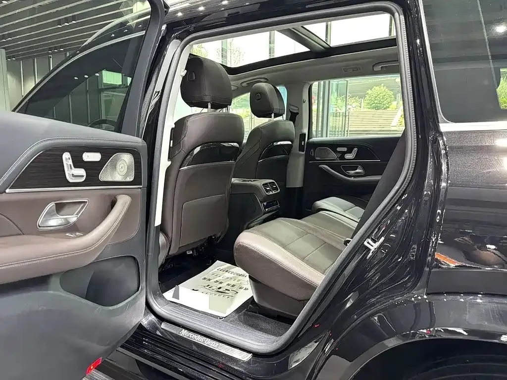 Mercedes-Benz GLS — фото 4