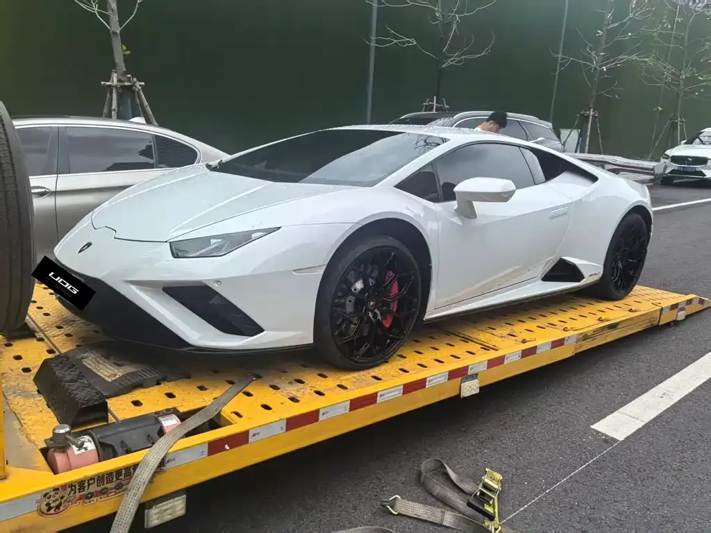 Lamborghini Huracan — фото 1