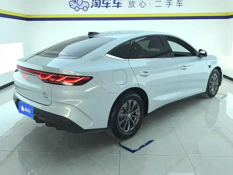 BYD Qin L — фото 9