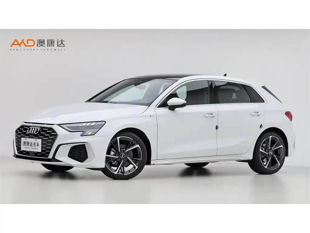 Audi A3 — фото 1