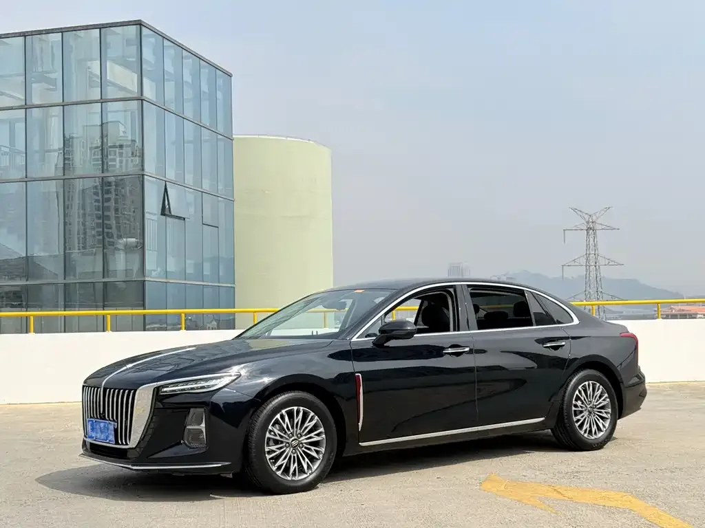 Hongqi H5 — фото 1