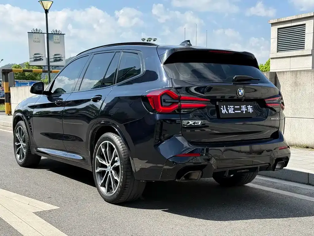 BMW X3 — фото 9