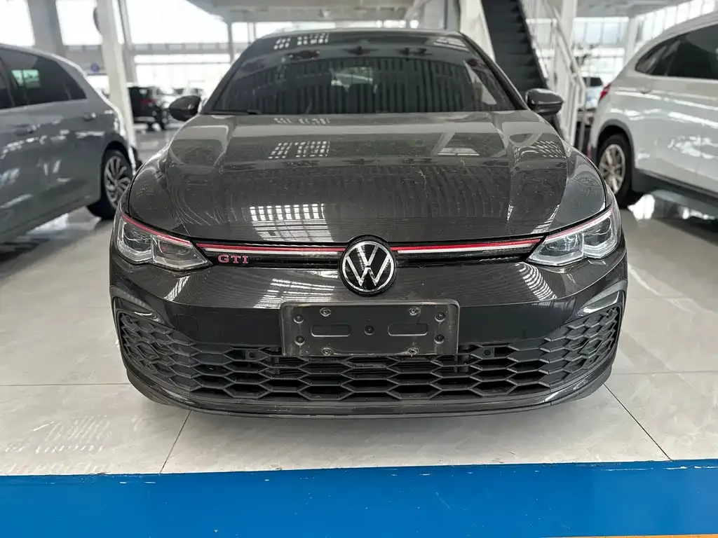 Volkswagen Golf GTI — фото 4