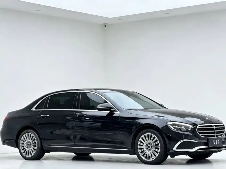 Mercedes-Benz E-Class — фото 5