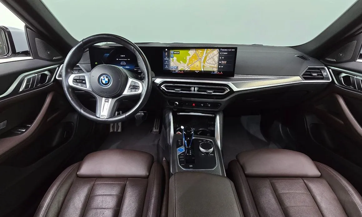 BMW i4 — фото 10