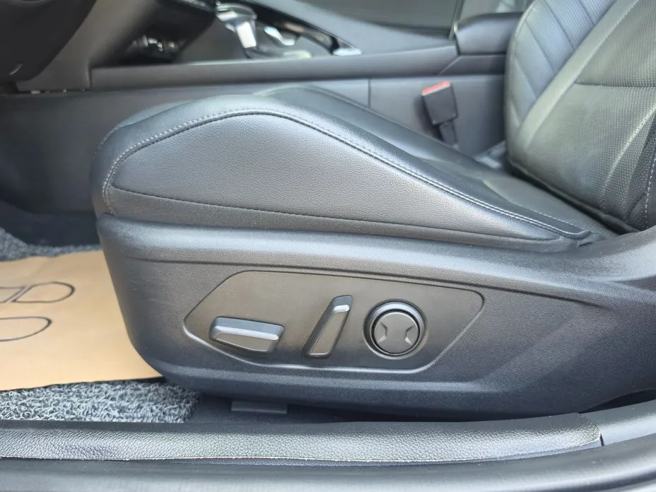 Hyundai AVANTE — фото 10