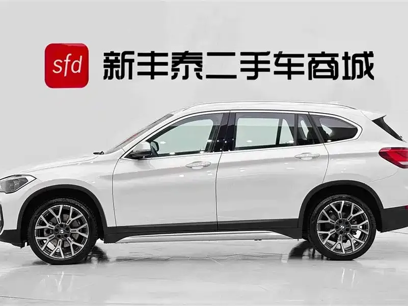 BMW X1 — фото 10