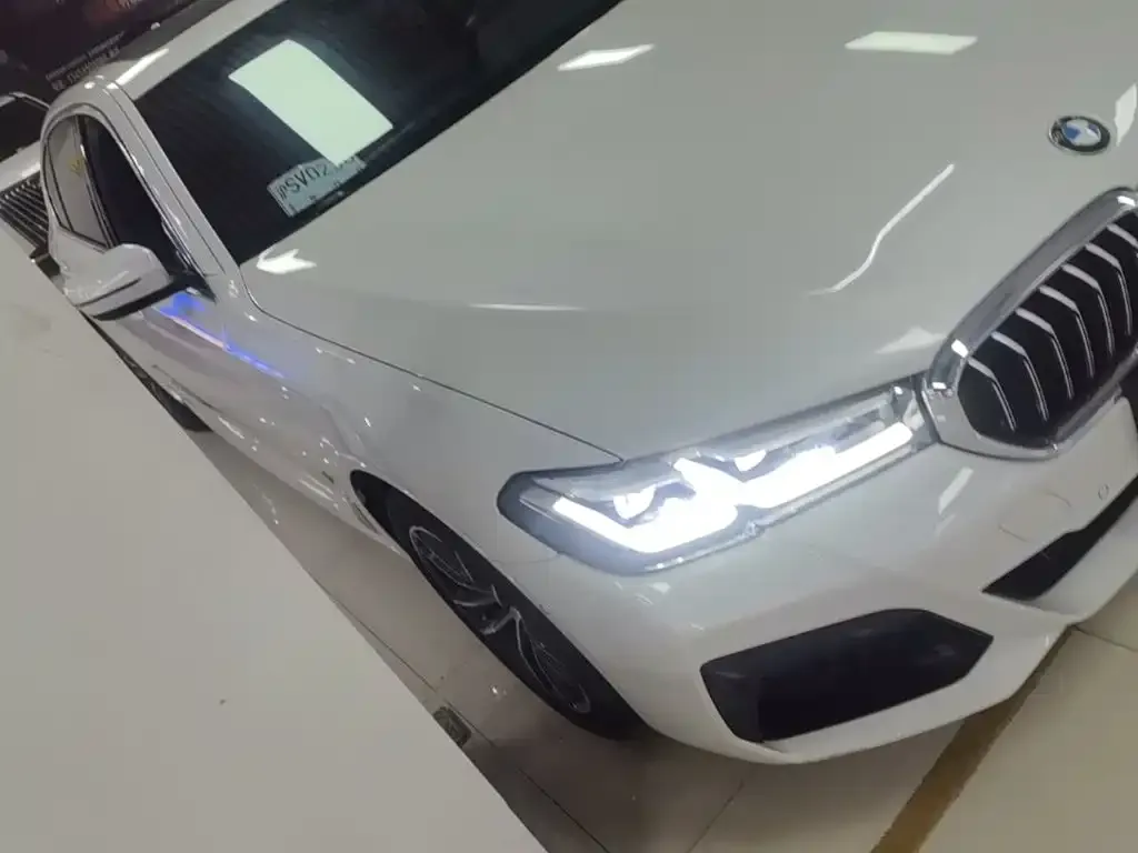 BMW 5 Series — фото 2