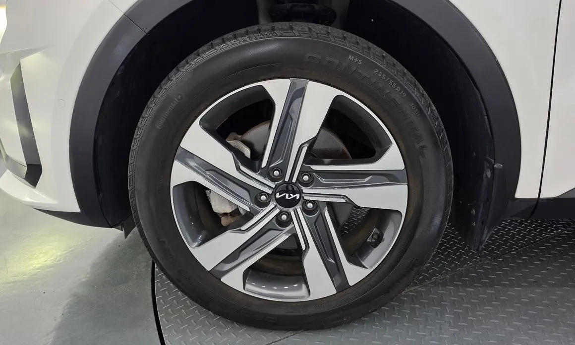 Kia Sorento — фото 4