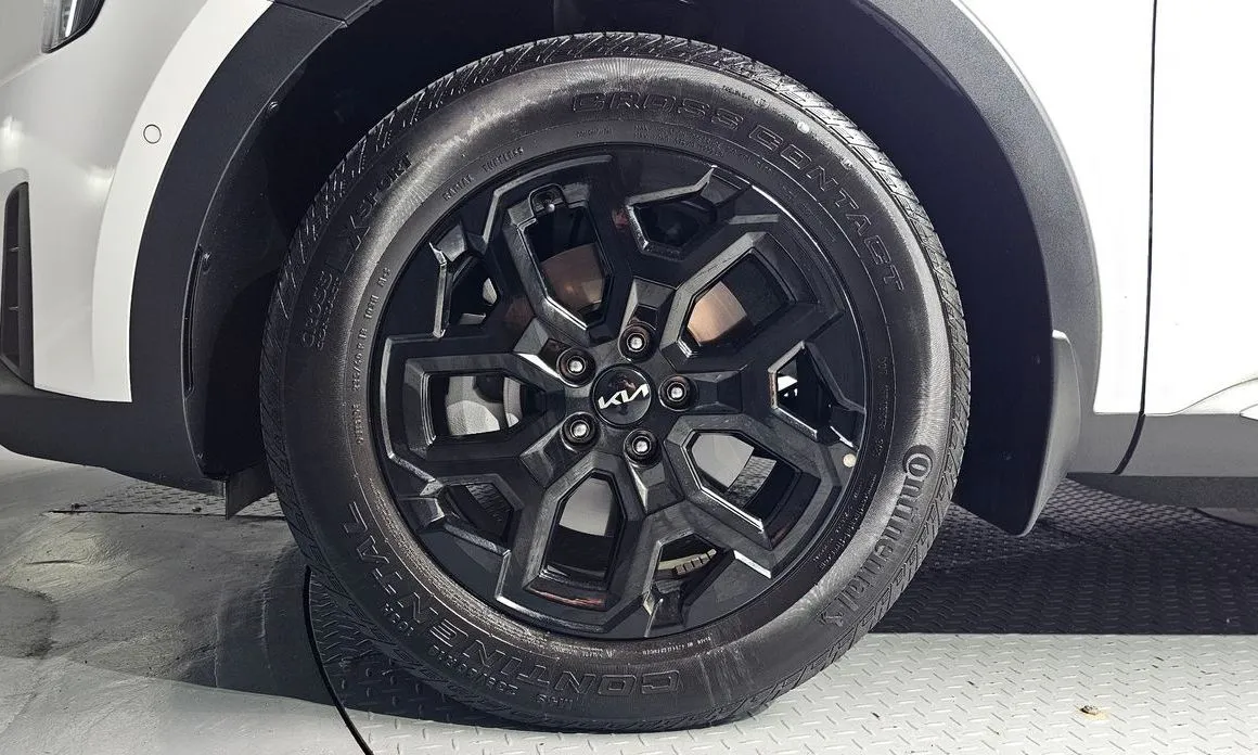 Kia Sorento — фото 5