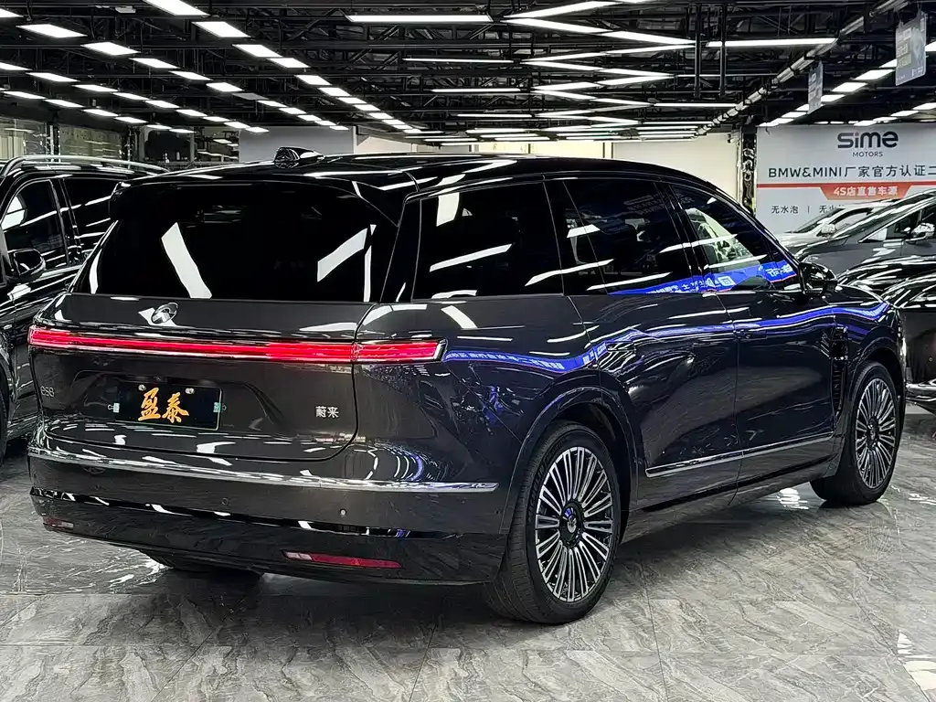 NIO ES8 — фото 8