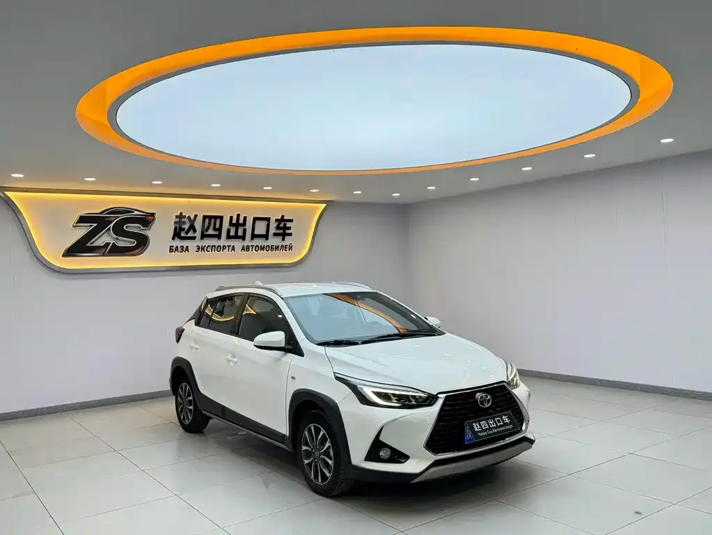 Toyota Yaris L — фото 9