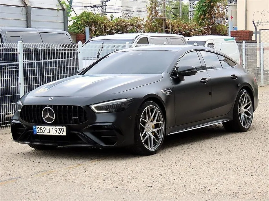 Mercedes-Benz AMG GT — фото 1