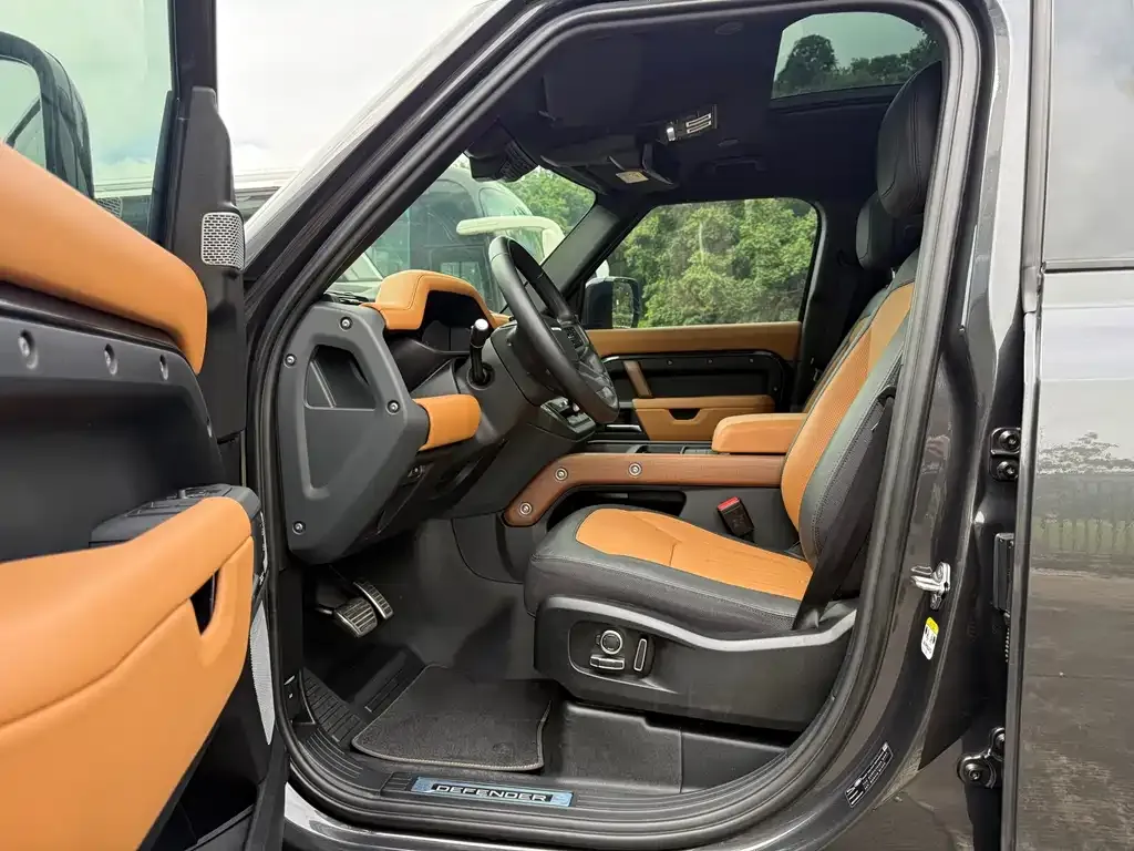 Land Rover Defender — фото 2