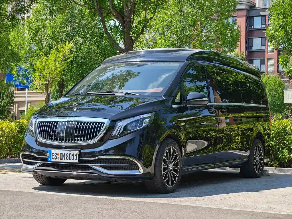 Mercedes-Benz V-Class — фото 9