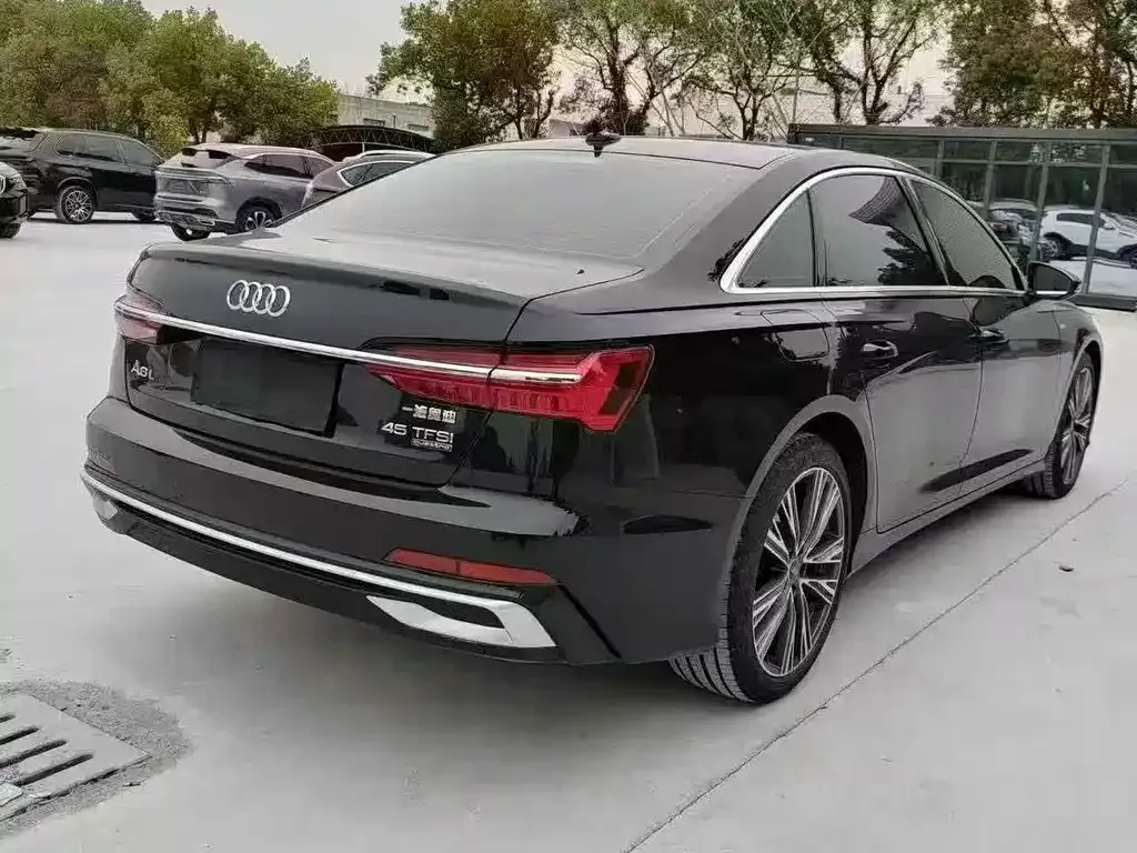 Audi A6L — фото 5