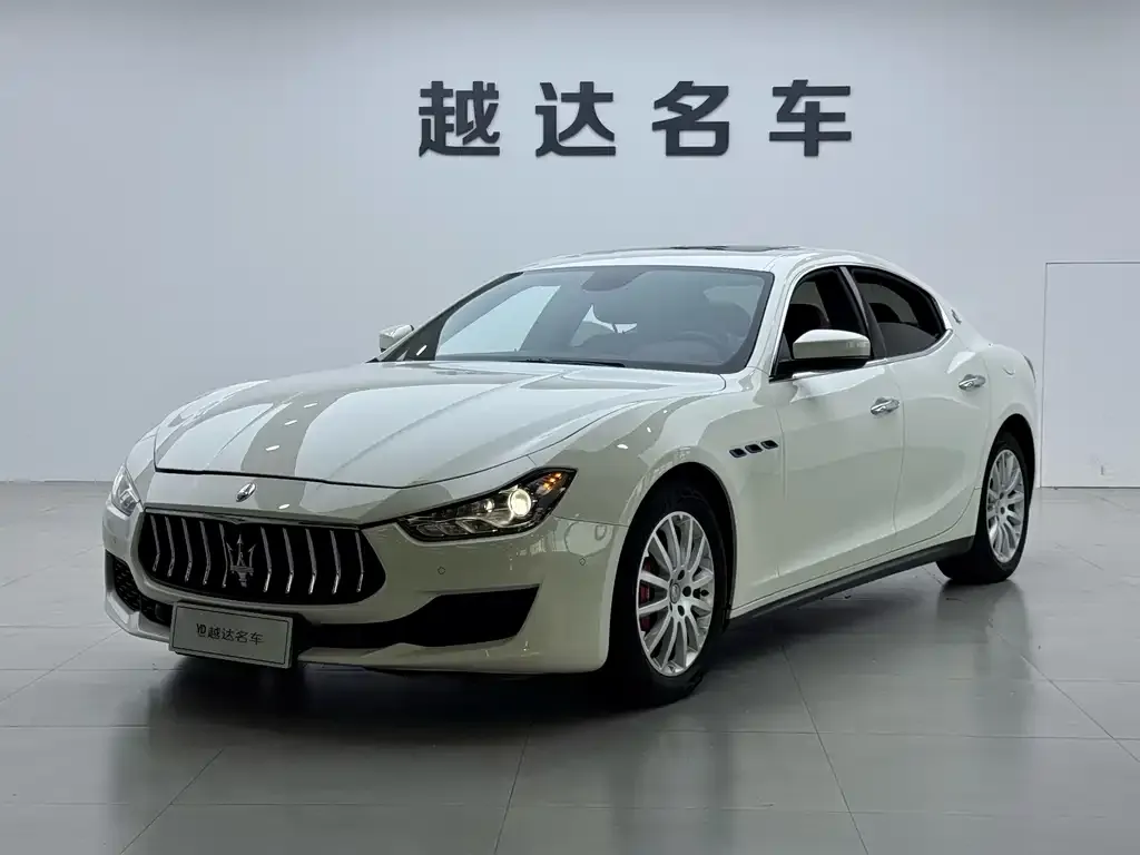 Maserati Ghibli — фото 1