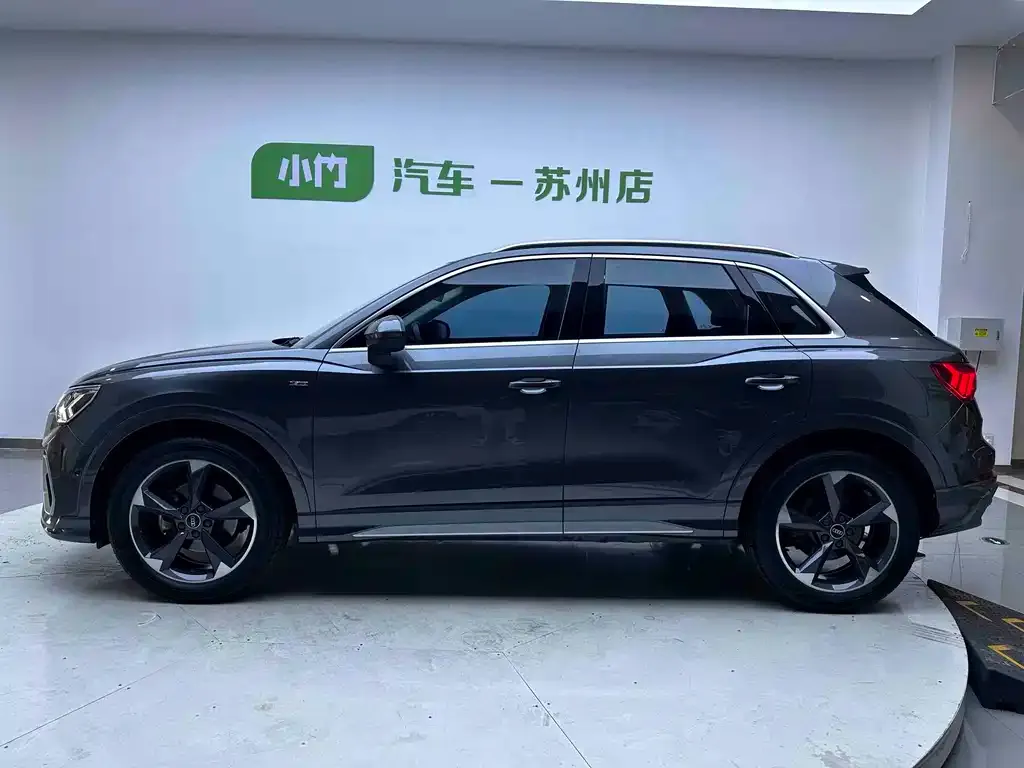 Audi Q3 — фото 3