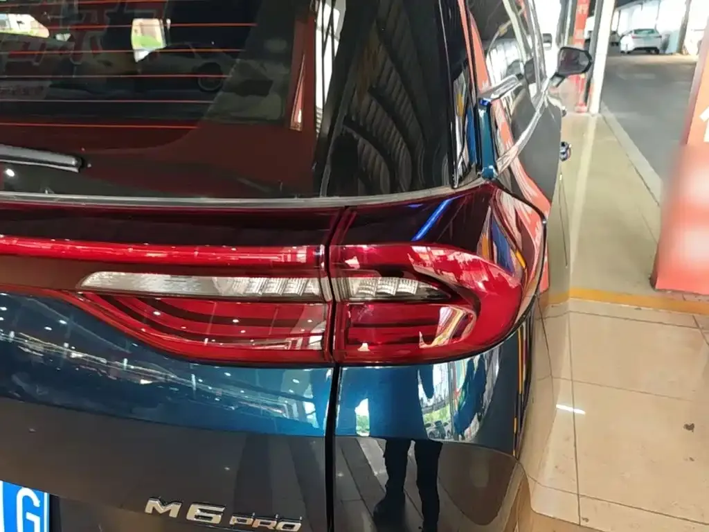 GAC Motor Trumpchi M6 — фото 10