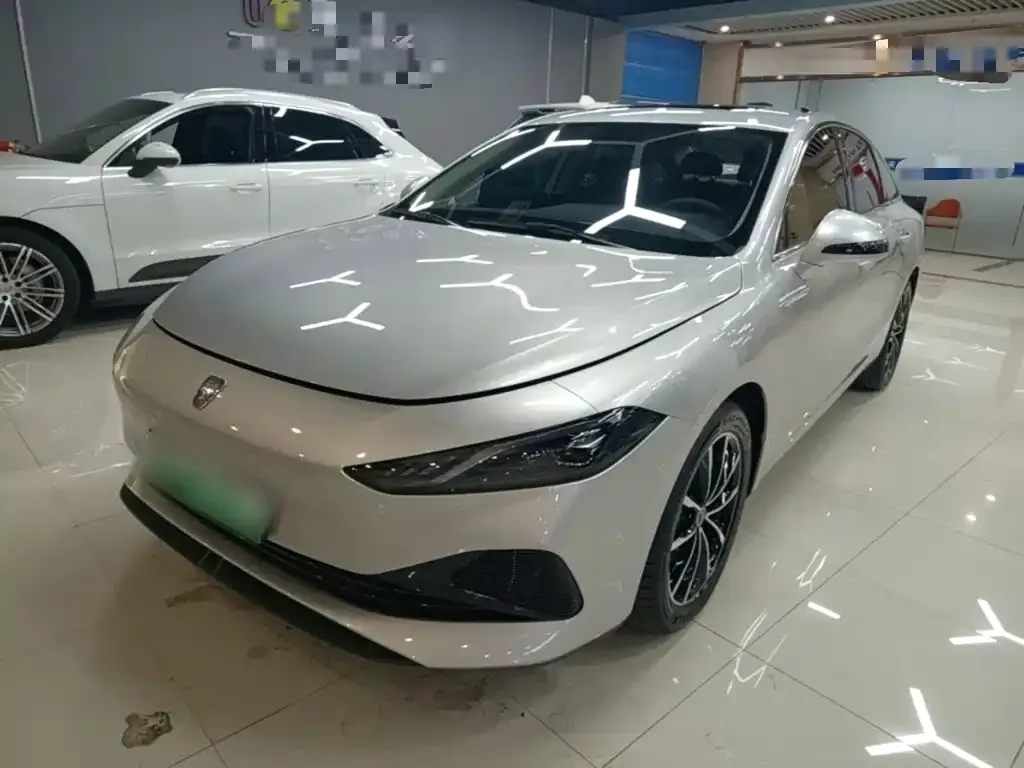 Roewe D7 — фото 1