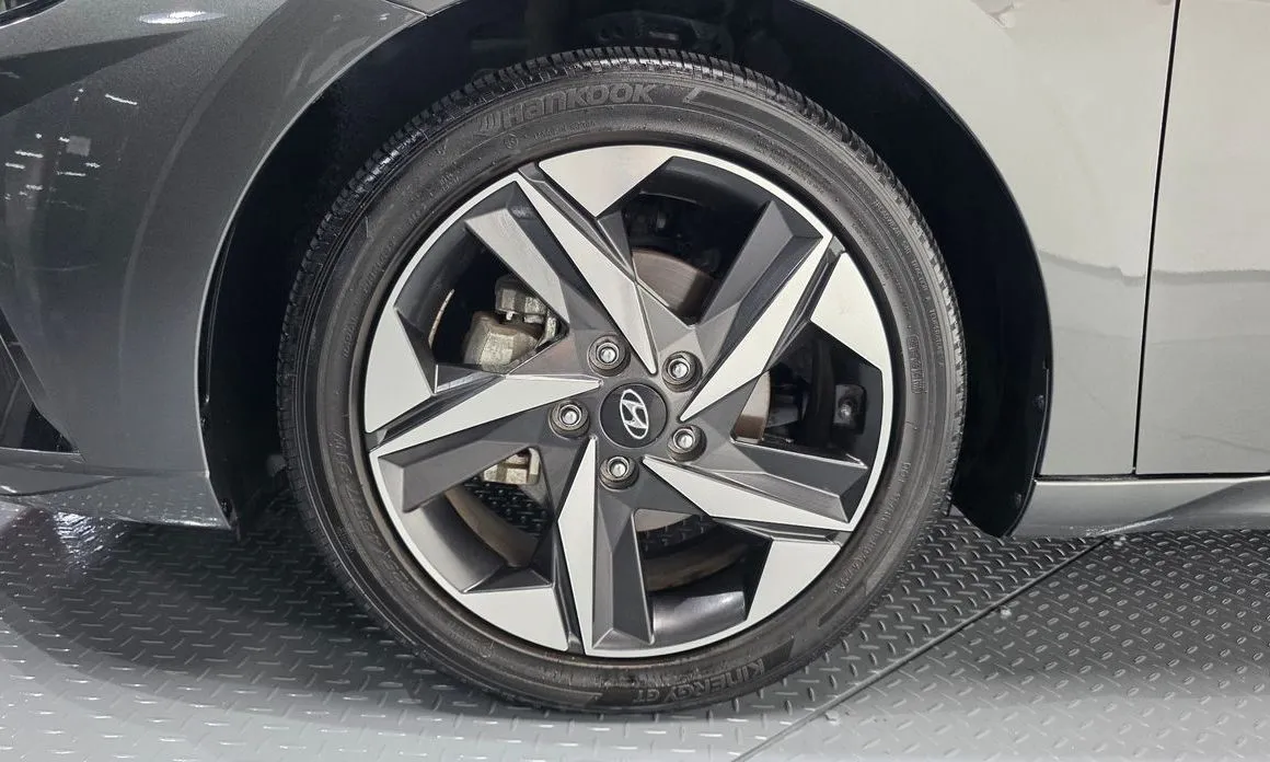 Hyundai AVANTE — фото 10