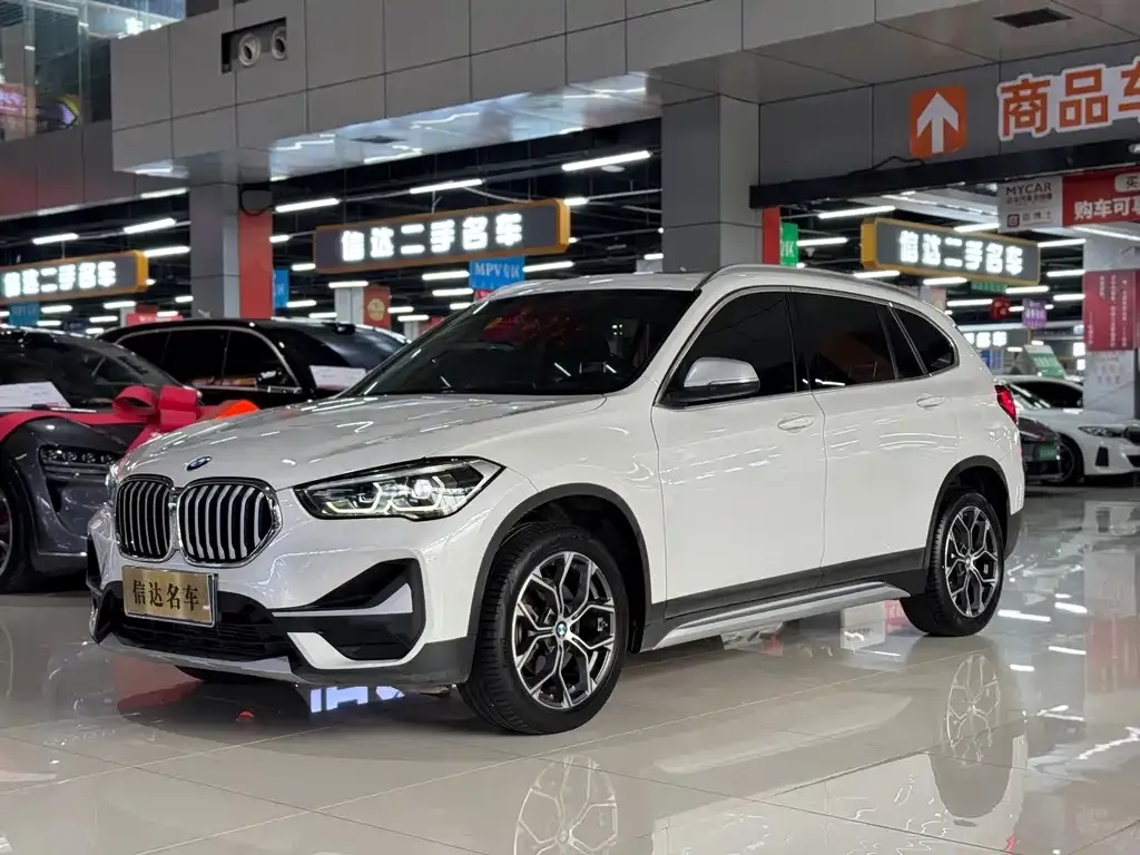 BMW X1 — фото 1