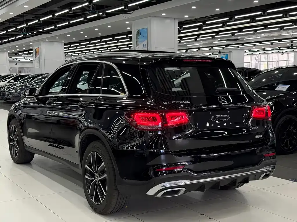 Mercedes-Benz GLC — фото 2