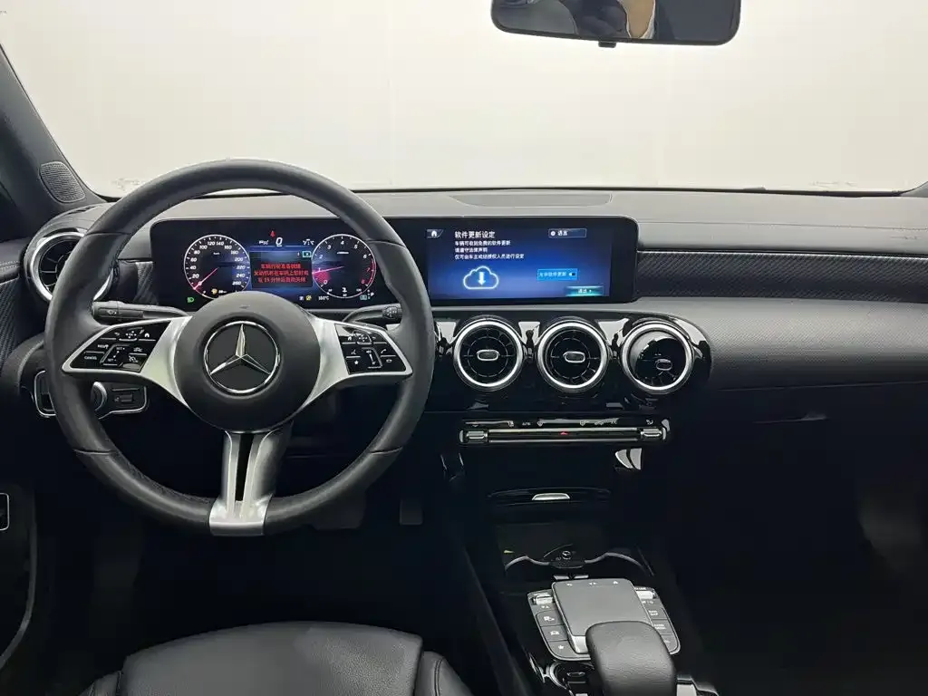Mercedes-Benz A-Class — фото 2