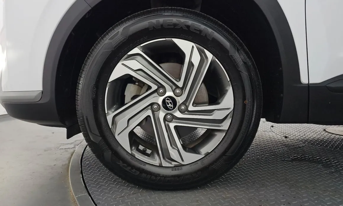 Hyundai Santafe — фото 9