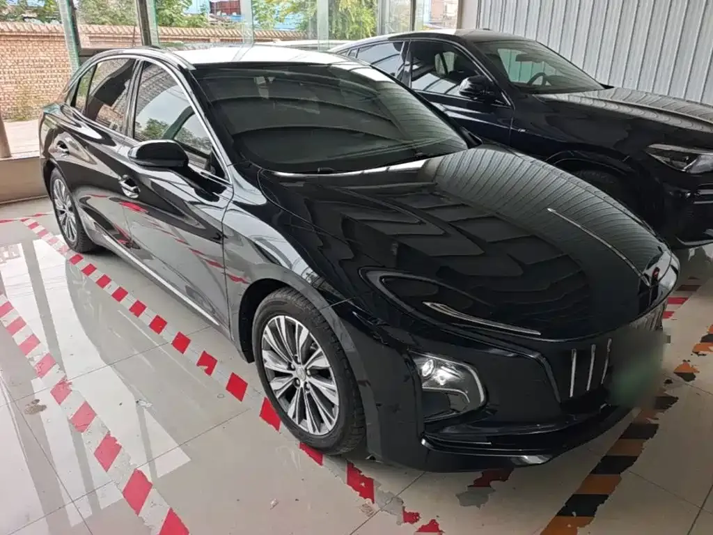 Hongqi E-QM5 — фото 3