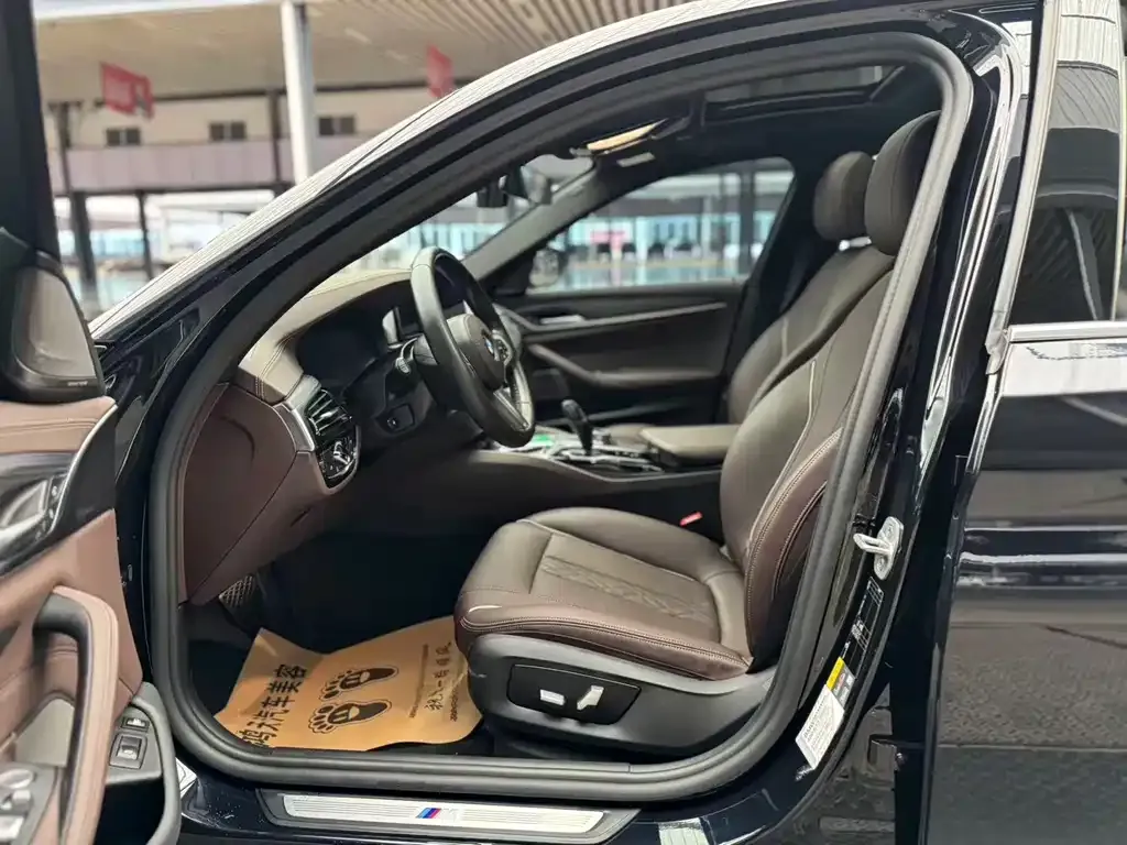 BMW 5 Series New Energy — фото 6