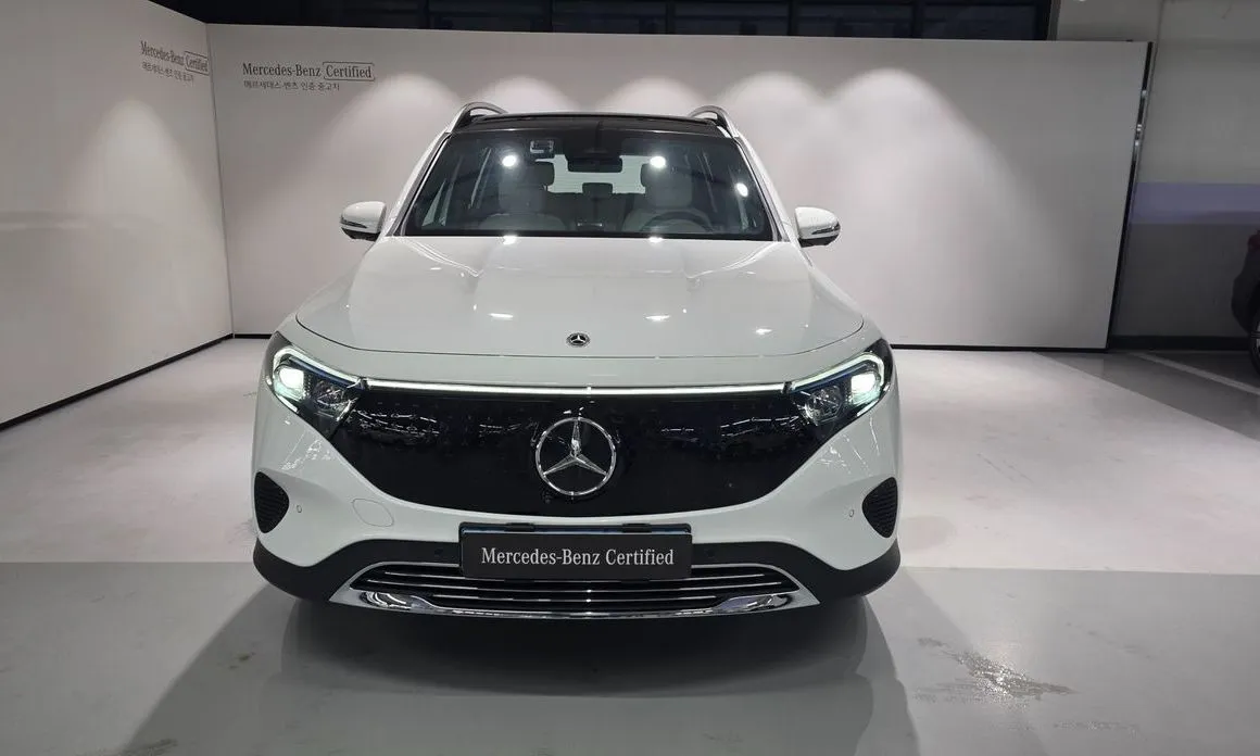 Mercedes-Benz EQB — фото 10