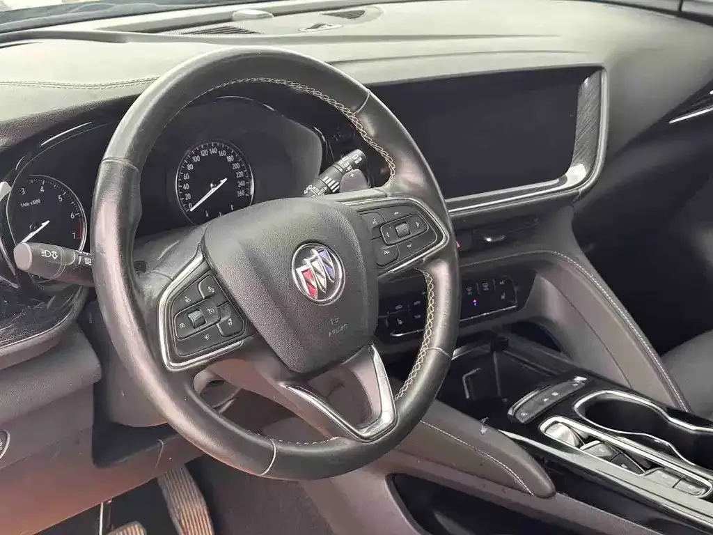 Buick Envision Plus — фото 5