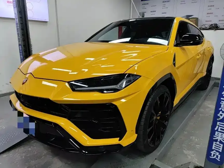 Lamborghini Urus — фото 3