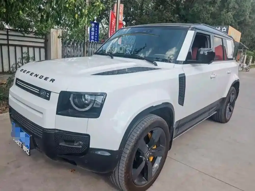 Land Rover Defender — фото 1