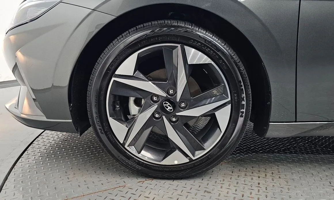 Hyundai AVANTE — фото 10