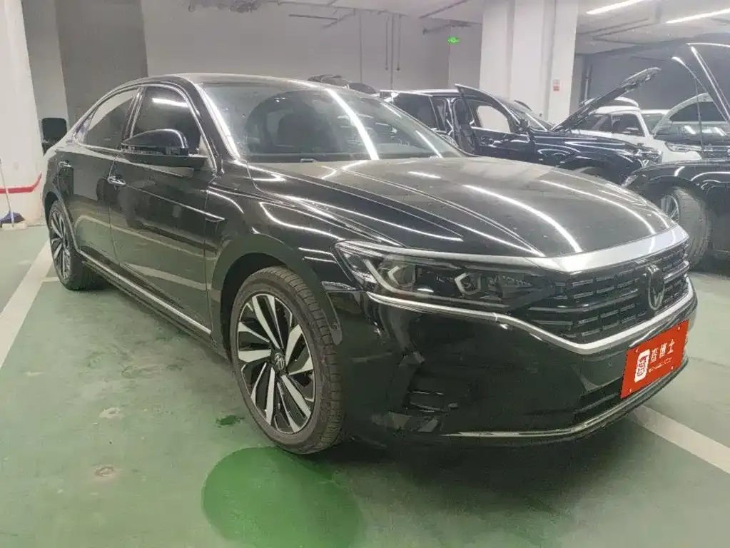 Volkswagen Passat — фото 7