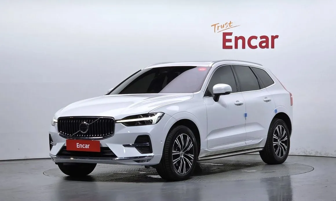 Volvo XC60 — фото 1