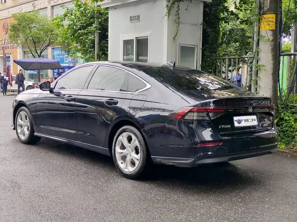Honda Accord — фото 5