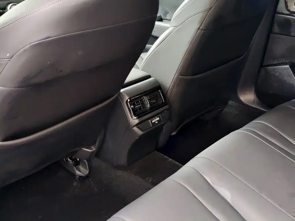 Honda Accord — фото 3