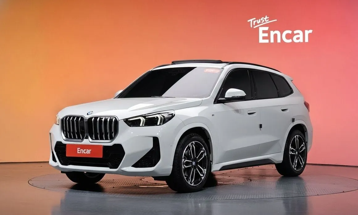BMW X1 — фото 1