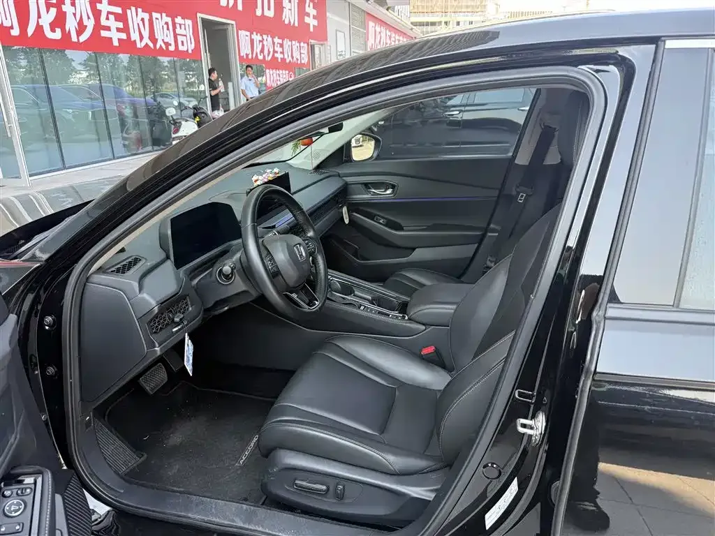 Honda Accord — фото 4