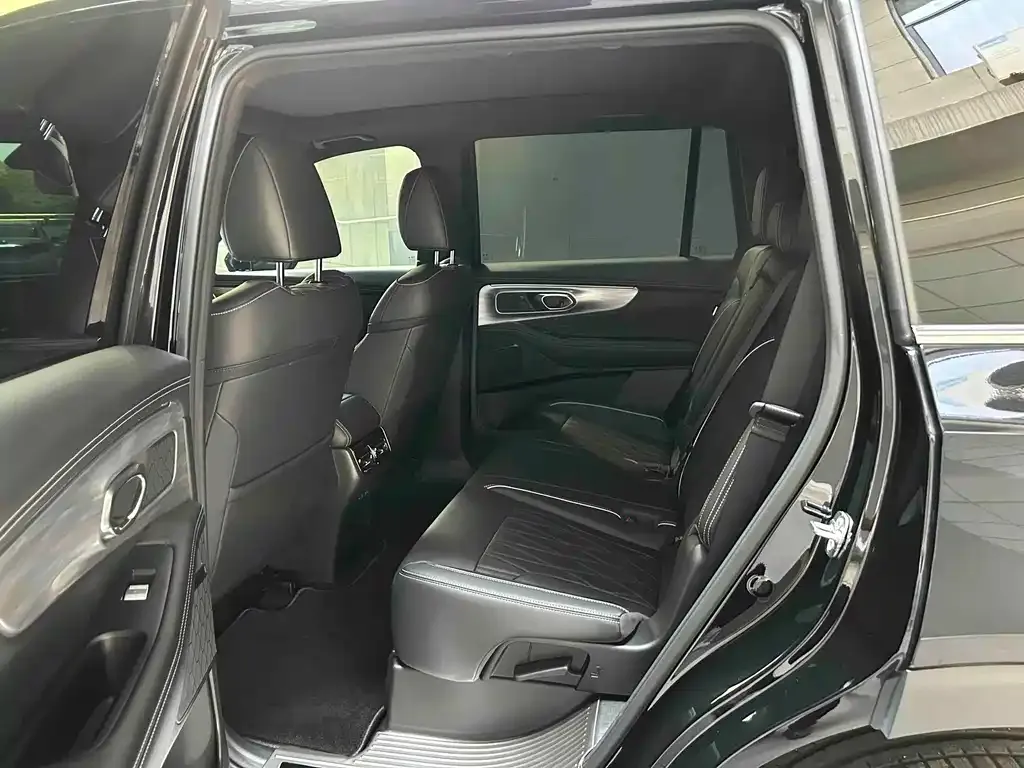GAC Motor Trumpchi GS8 — фото 9