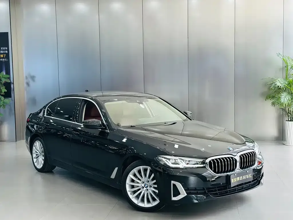 BMW 5 Series — фото 6