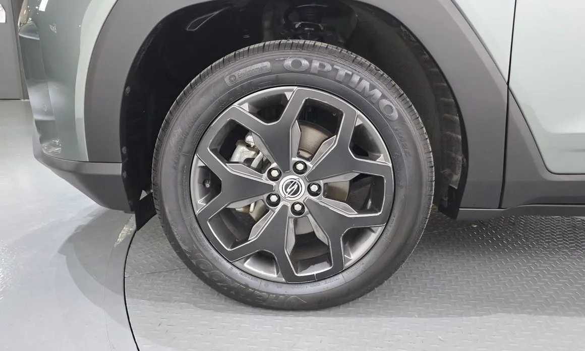 KG Mobility (Ssangyong) Torres — фото 4