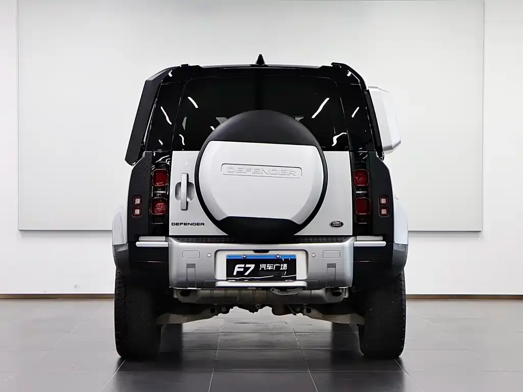 Land Rover Defender — фото 3