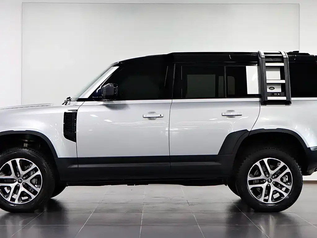 Land Rover Defender — фото 8