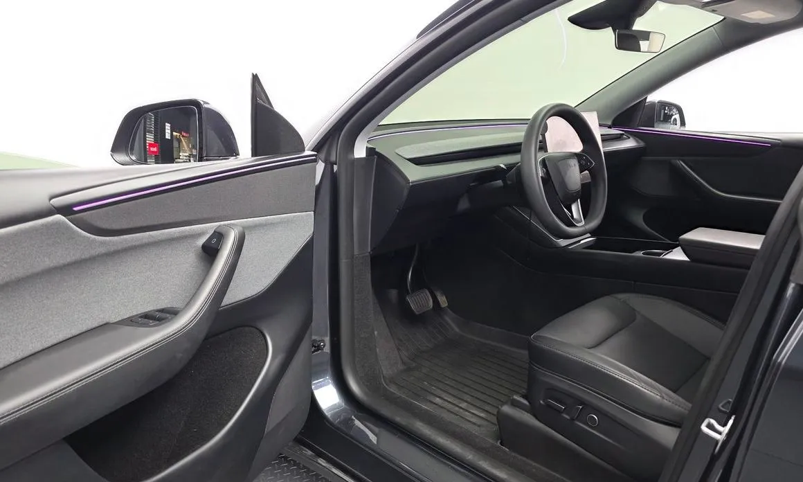 Tesla Model Y — фото 7