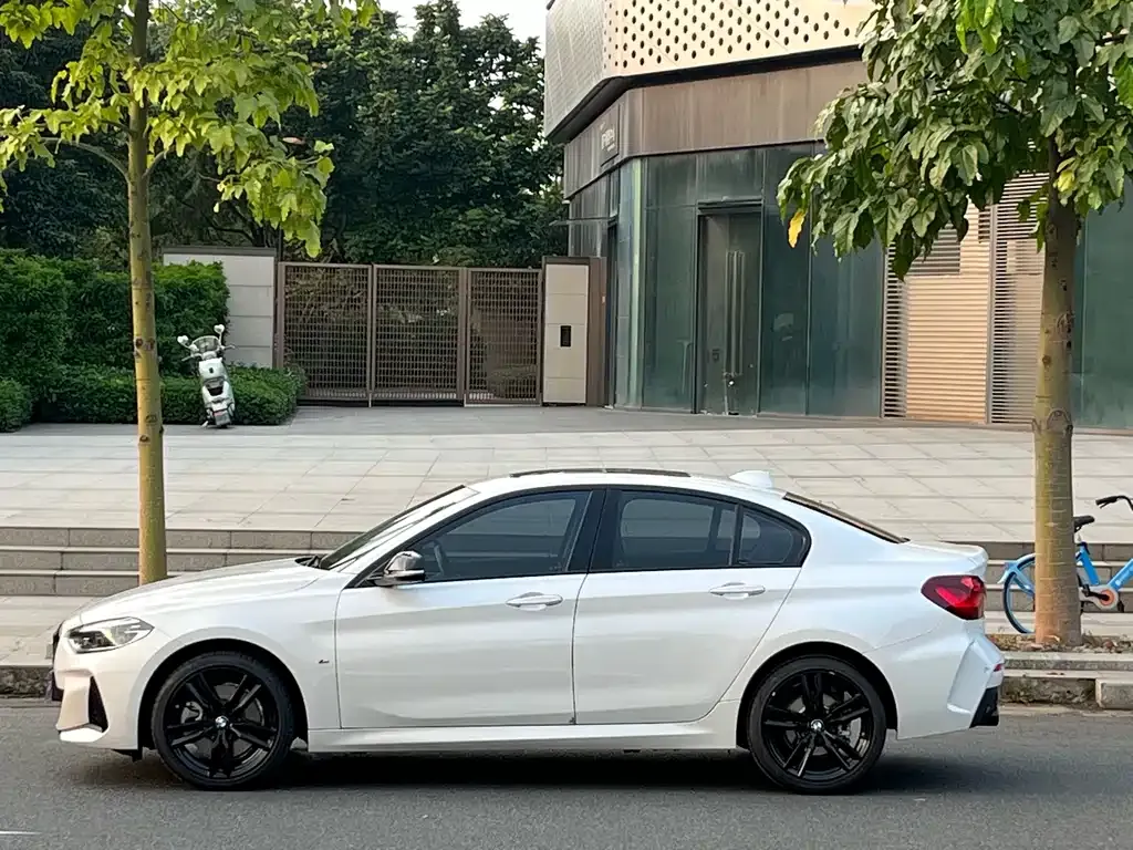 BMW 1 Series — фото 7