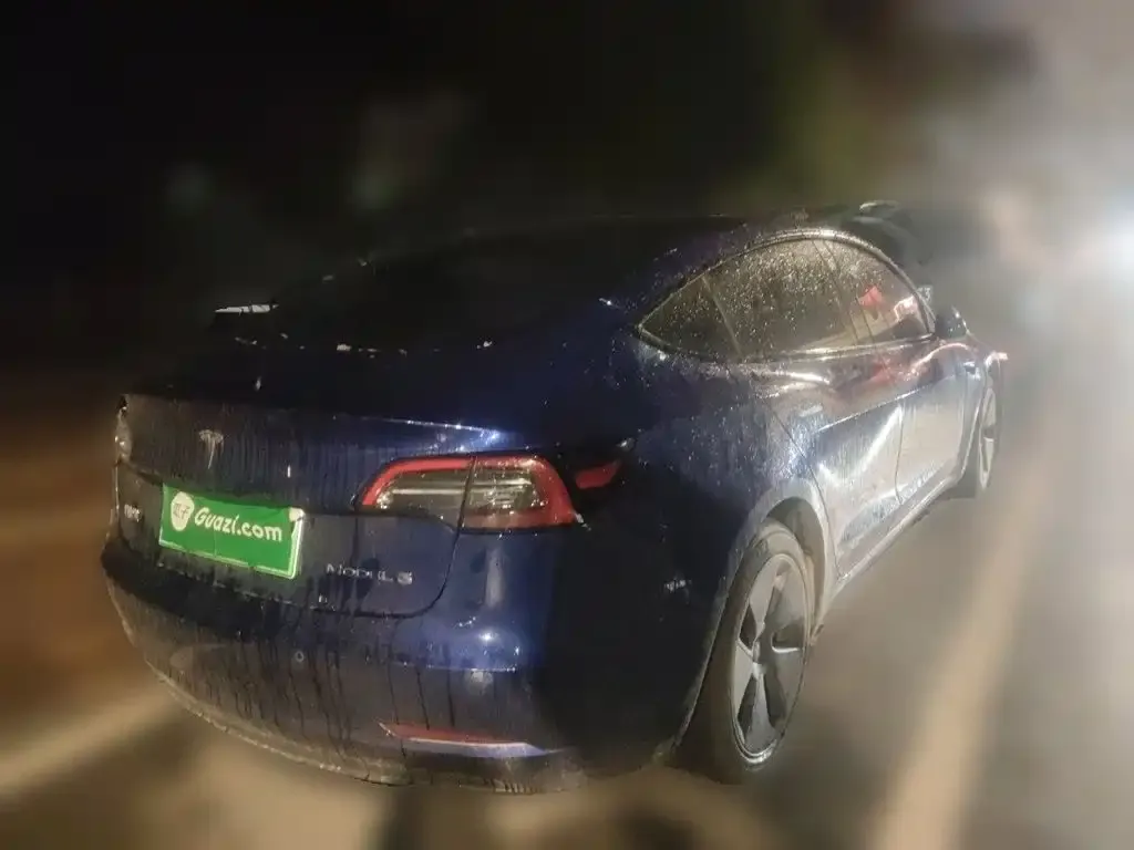 Tesla Model 3 — фото 2